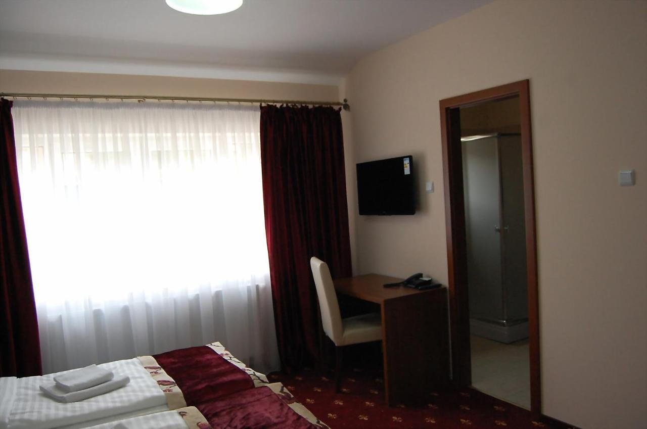 חונדוארה Hostel Paltinis מראה חיצוני תמונה