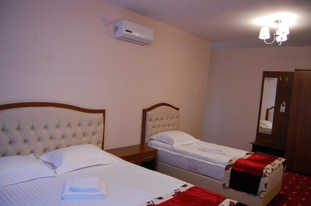 חונדוארה Hostel Paltinis מראה חיצוני תמונה