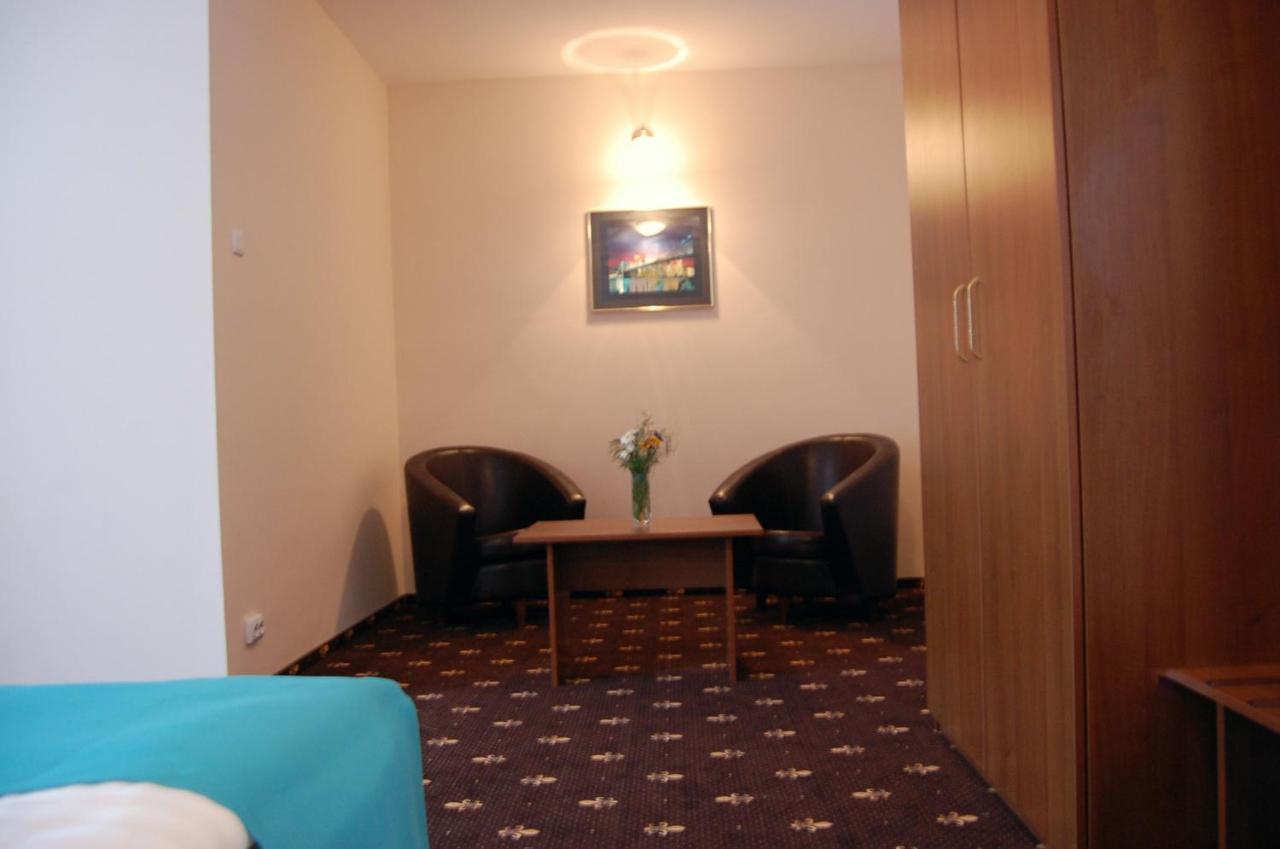 חונדוארה Hostel Paltinis מראה חיצוני תמונה