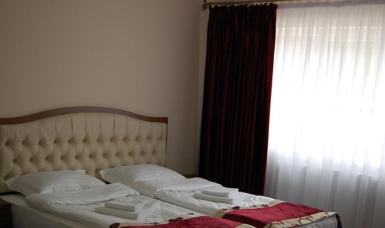 חונדוארה Hostel Paltinis מראה חיצוני תמונה