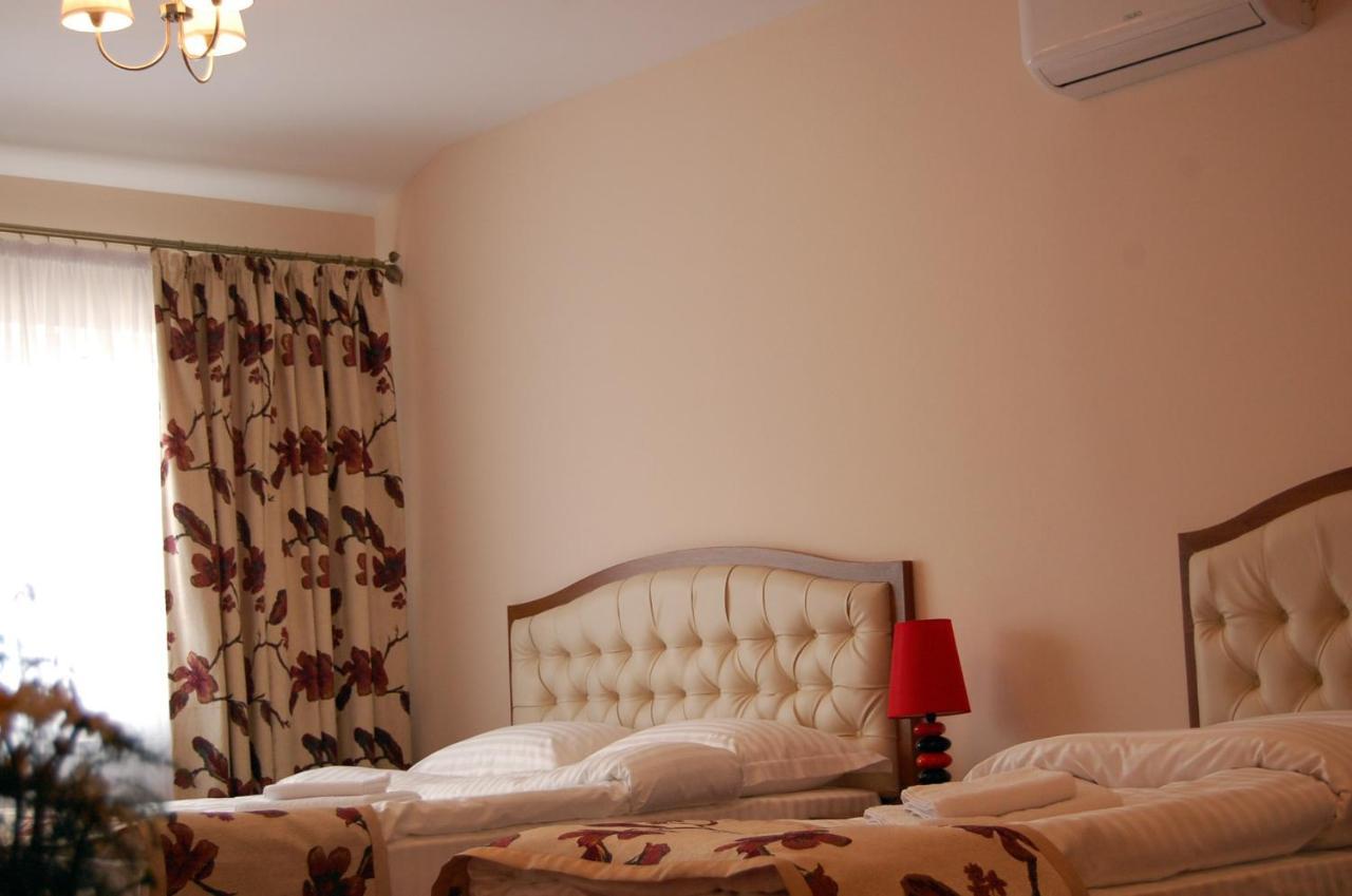 חונדוארה Hostel Paltinis מראה חיצוני תמונה