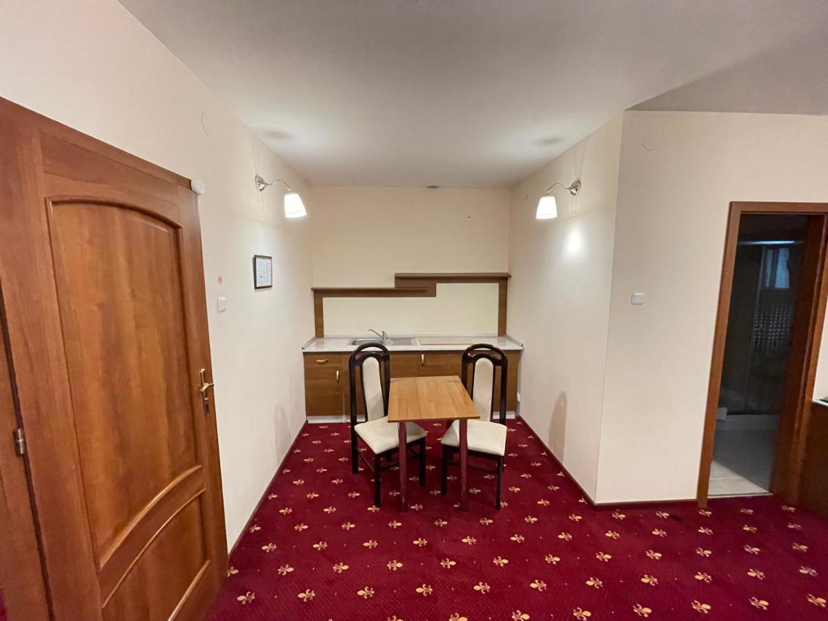 חונדוארה Hostel Paltinis מראה חיצוני תמונה