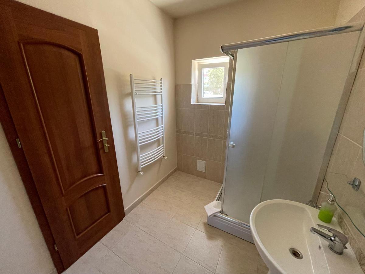 חונדוארה Hostel Paltinis מראה חיצוני תמונה