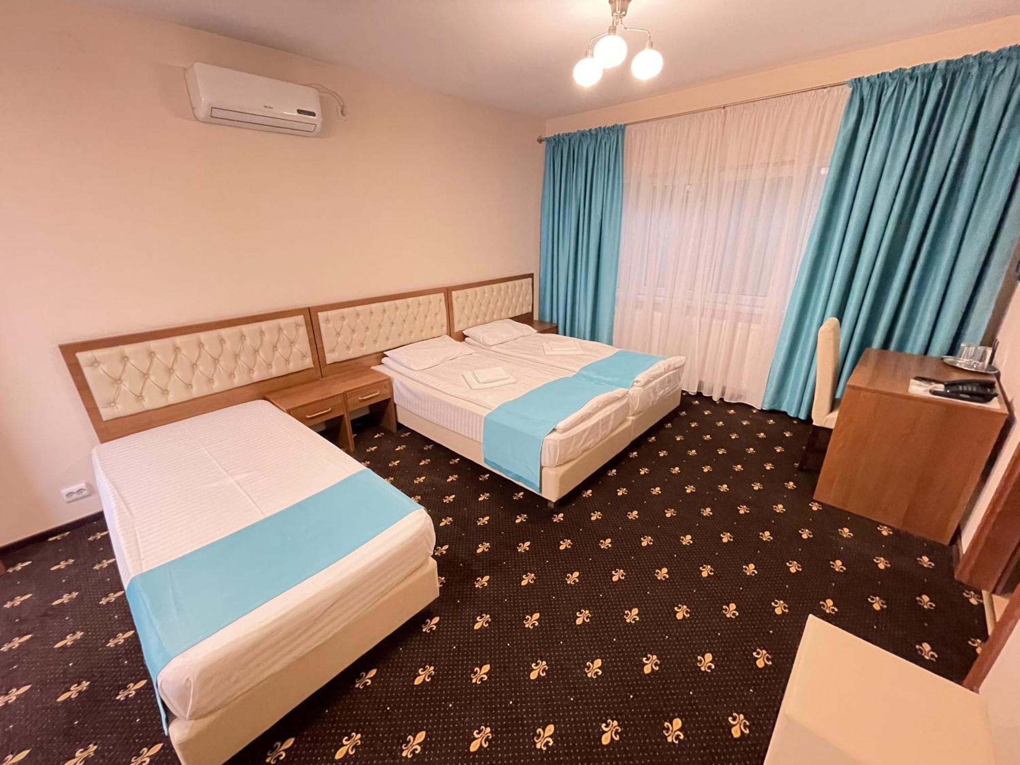 חונדוארה Hostel Paltinis מראה חיצוני תמונה