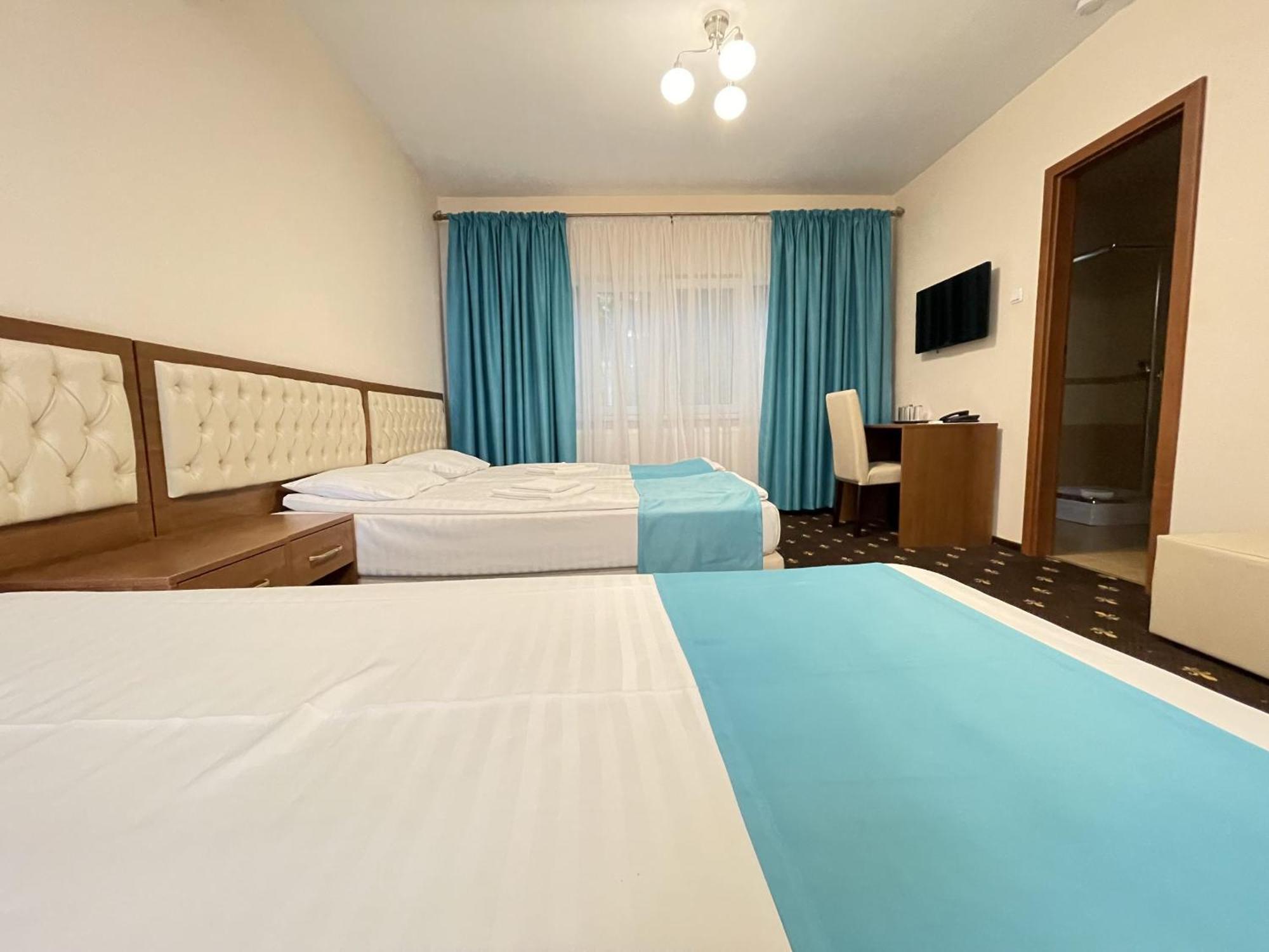 חונדוארה Hostel Paltinis מראה חיצוני תמונה